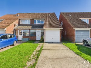 Iwerne Close, Muscliff